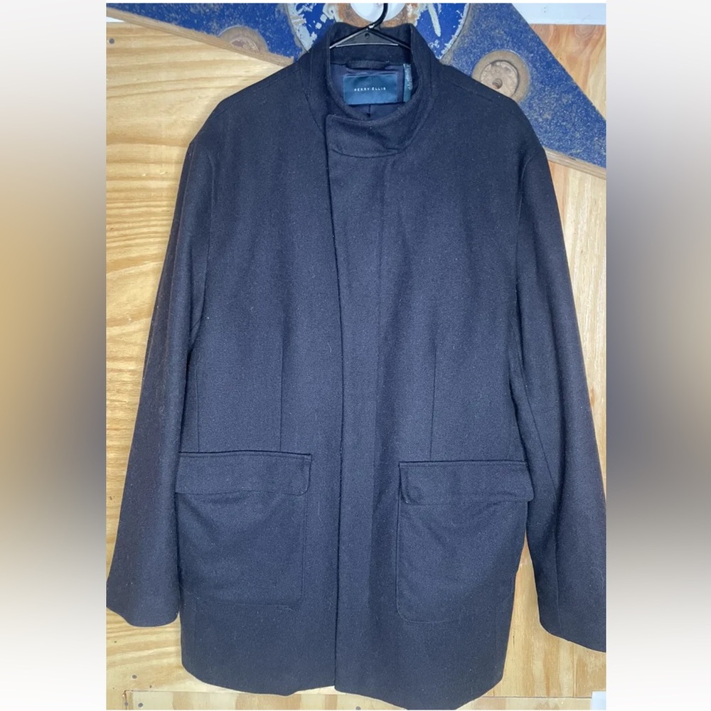 Men’s Perry Ellis Coat size XL